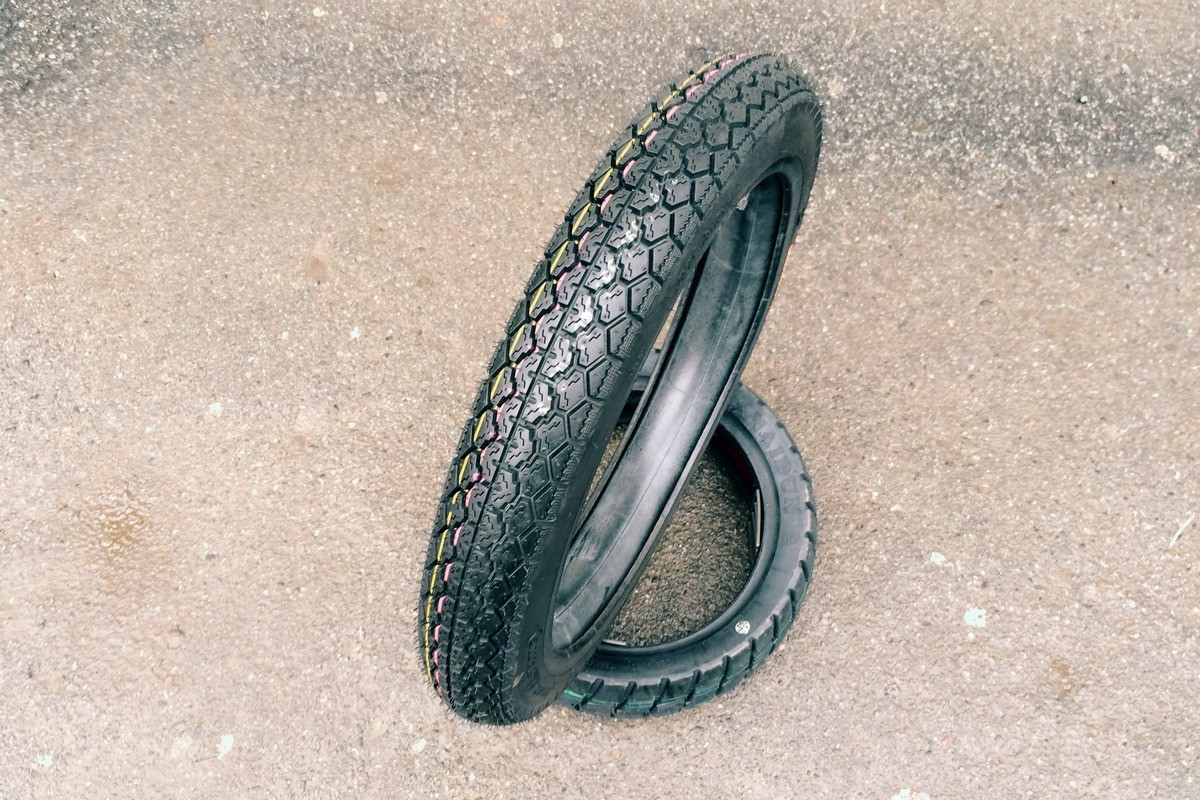 

Покрышка 2.75-17 CHAOYANG TIRE H-661