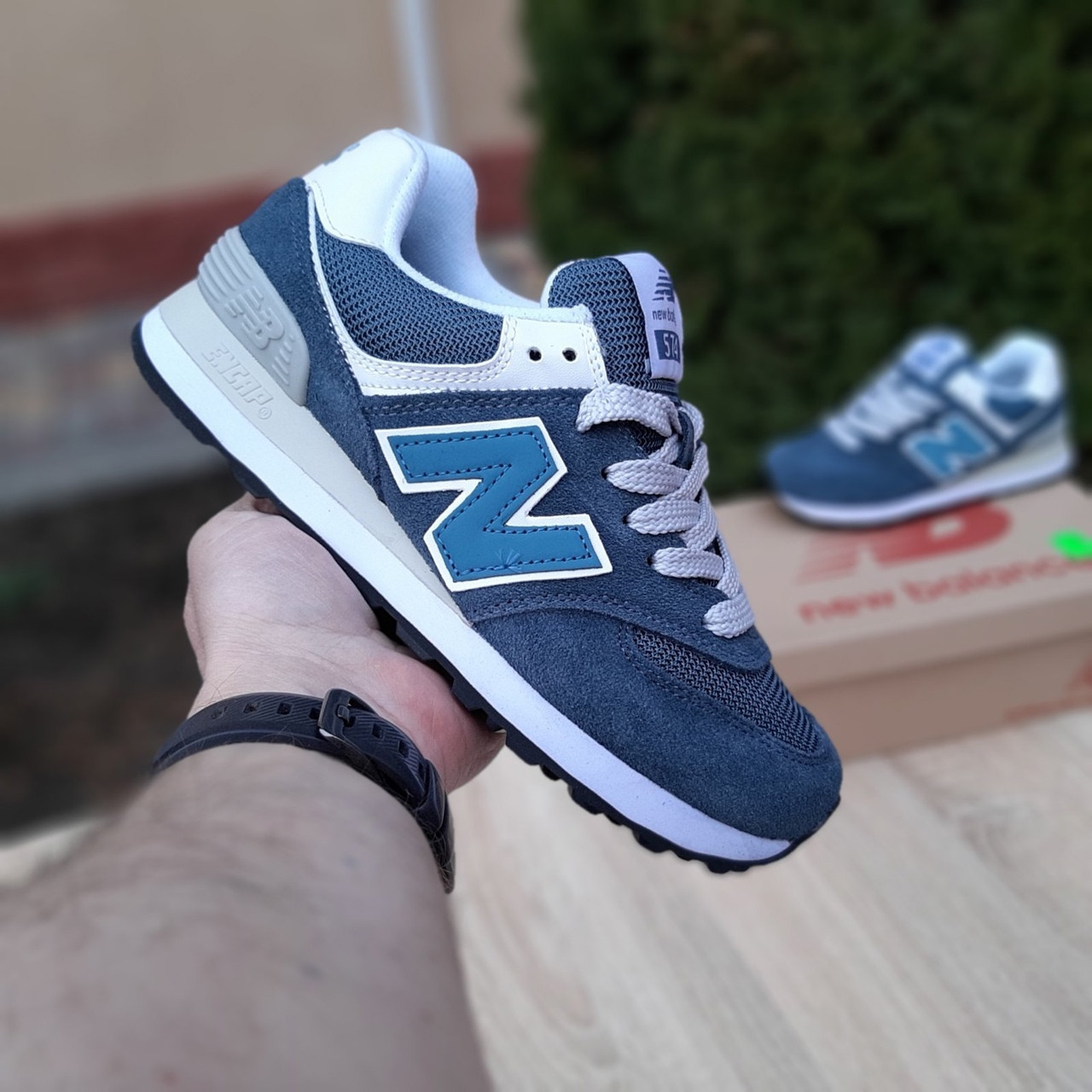 

Кроссы для девушек Нью Баланс 574. New Balance 574 Женские кроссовки синие с белым (Нью Беленс 574) замша, Серый