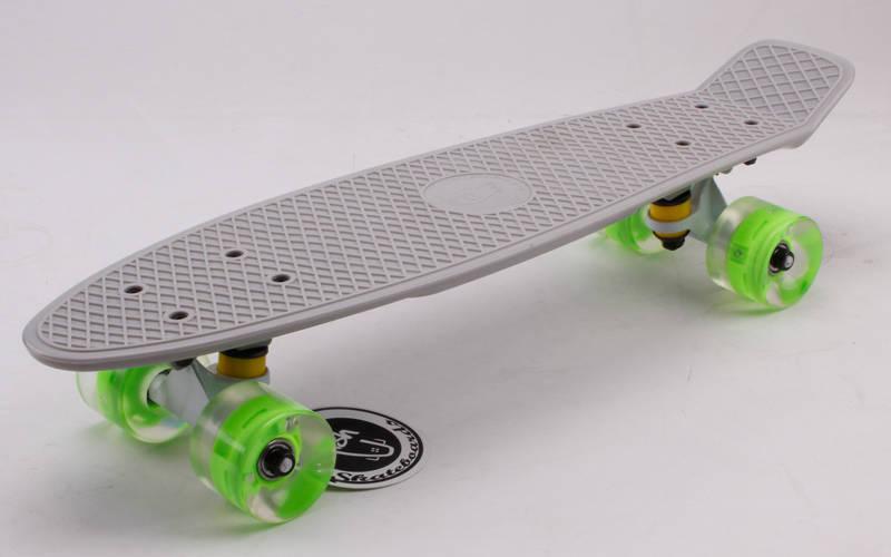 

Скейт пенни борд со светящимися колесами Penny Board Fish 405-12: серый/салатовый