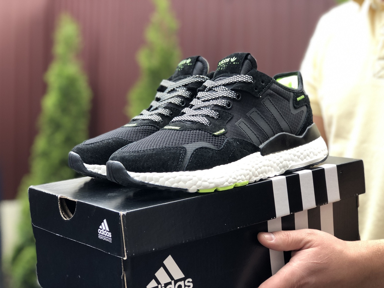 

Кроссовки мужские Adidas Nite Jogger Boost 3M, черно белые с салатовым 45, Черно-белый