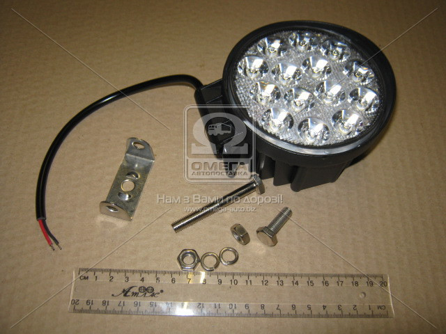 

Фара LED круглая 42W, 14 ламп, 116*137,5мм, 3080Lm узкий луч 12/24V 6000K (ТМ JUBANA). 453701049