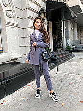 Стильный деловой женский костюм с ассиметричным пиджаком и брюками, фото 2