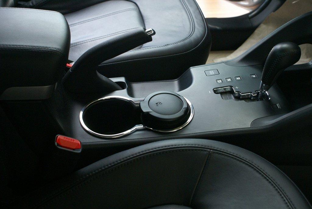 

Кольца на подстаканник (нерж.) Hyundai IX-35 2010-2015 гг.