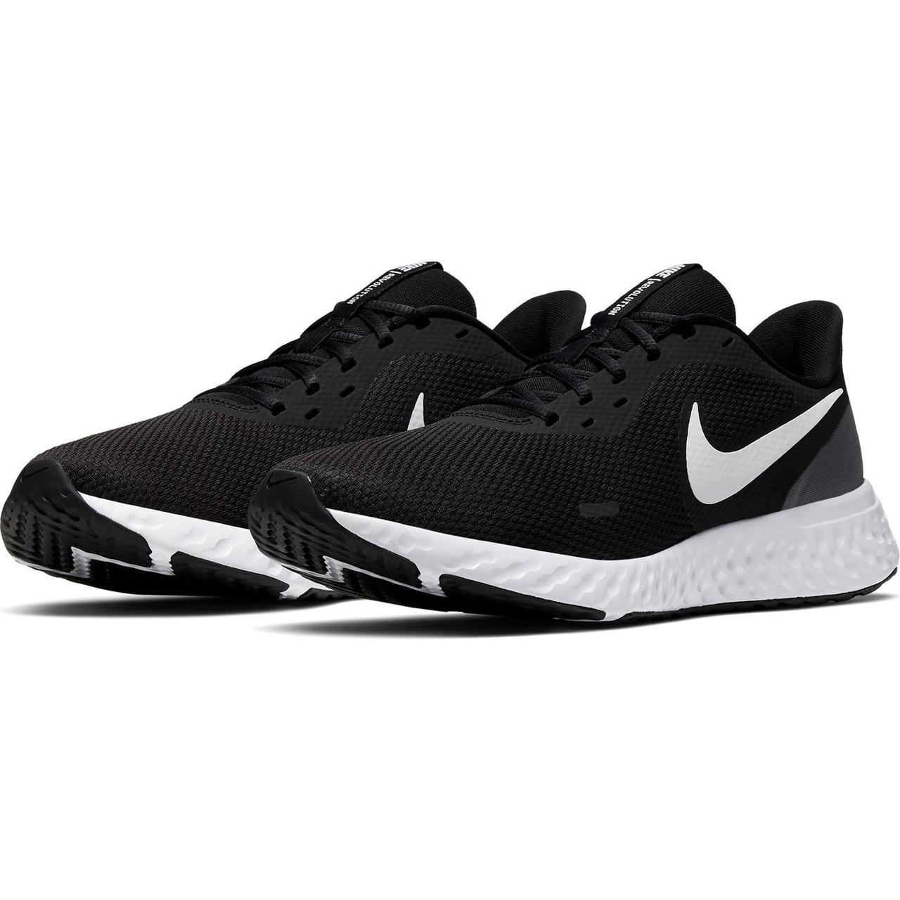 

Кроссовки мужские Nike Revolution 5 BQ3204-002 Черный 42