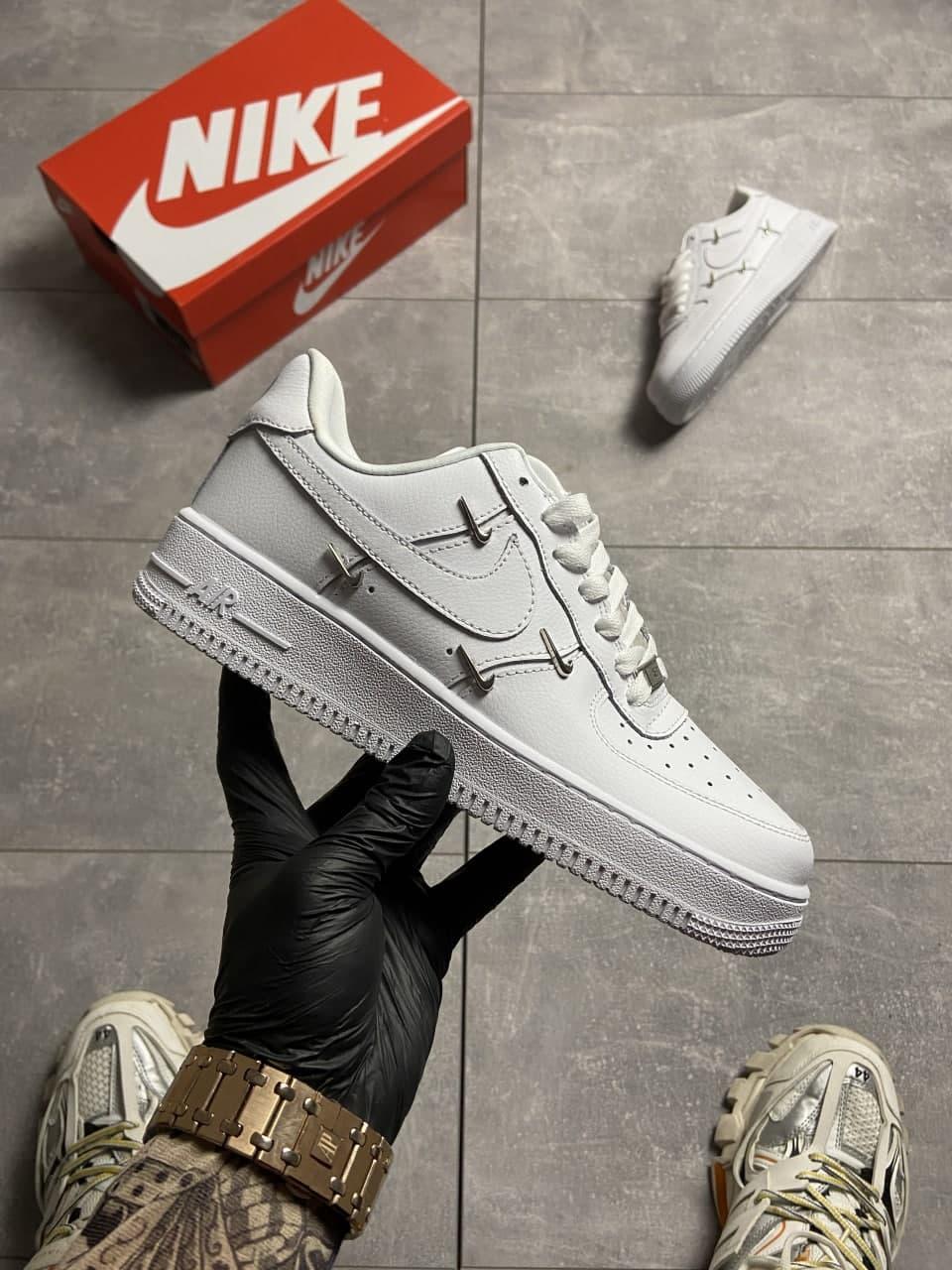 

Кроссовки Nike Air Force 1 LX Chrome Swooshes White (AAA+) 36-38-39-40-43, Белый