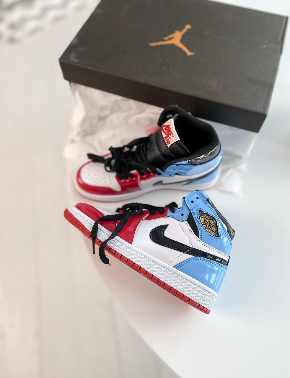 

Мужские кроссовки Nike Air Jordan 1 Retro High Blue Red / Найк Аир Джордан 1 Ретро Голубые Красные 41, Голубой