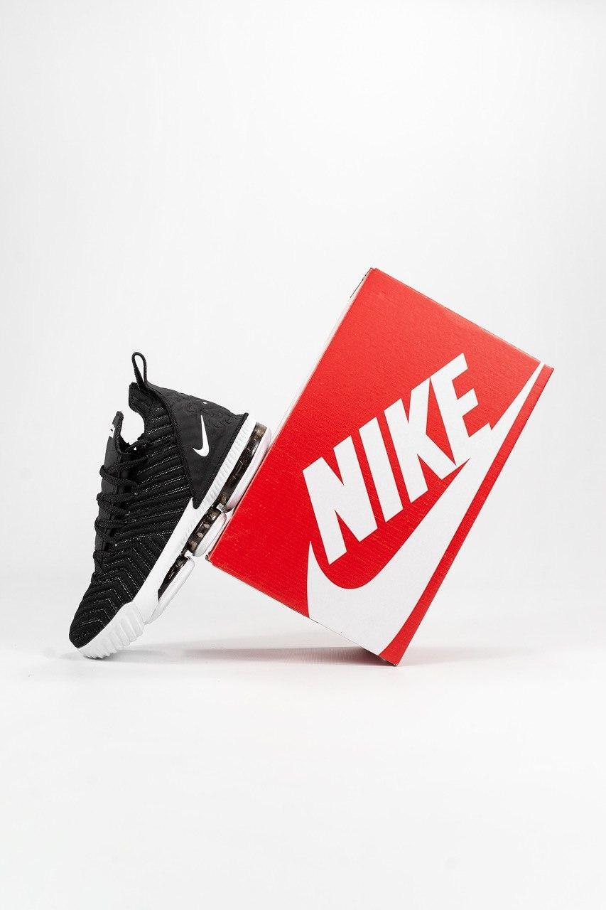 

Мужские кроссовки Nike LeBrone 16 “Black White” / Найк Леброн 16 Черные / Белые 42, Черный