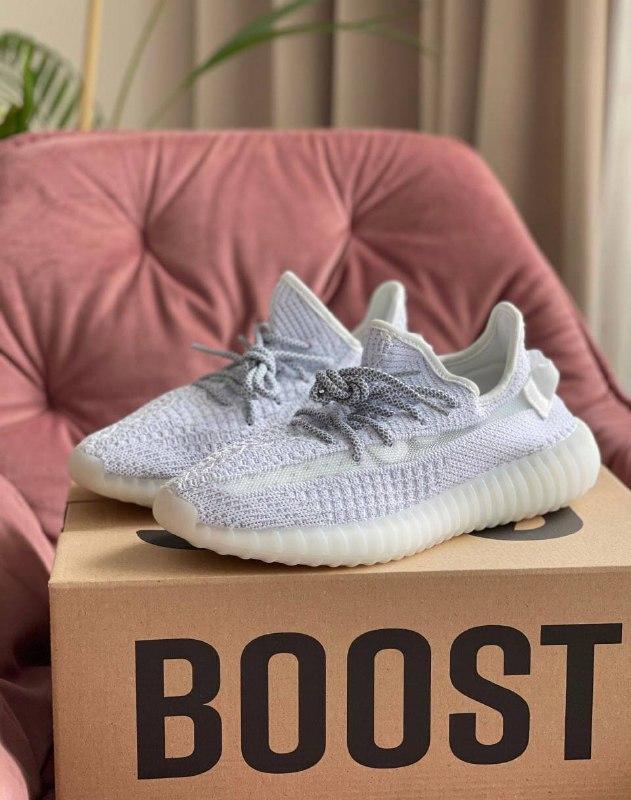 

Кроссовки Adidas Yeezy Boost 350 v2 серые с белым текстильные на весну адидас удобные беговые, Светло-серый