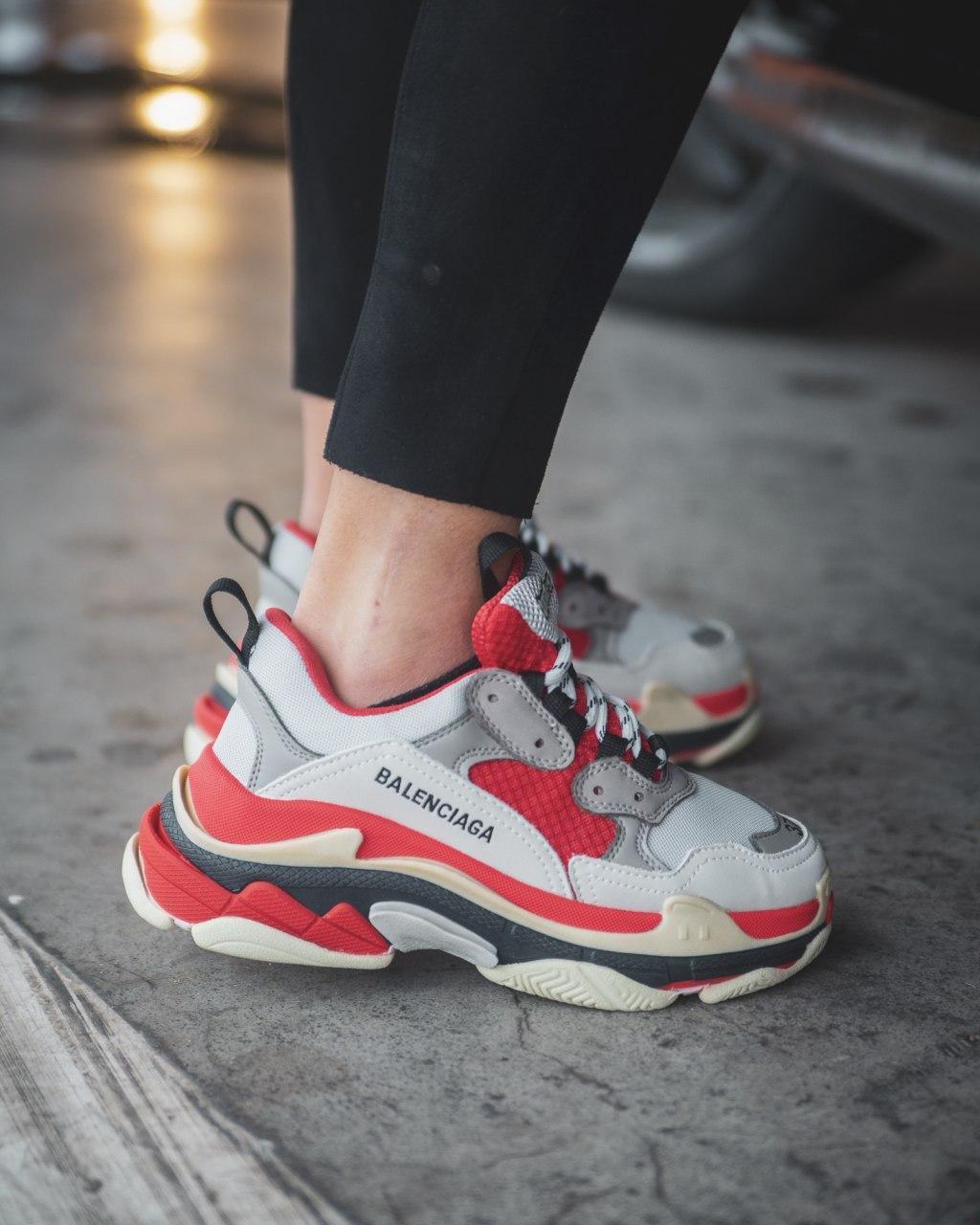 

Женские кроссовки Balenciaga Triple S Grey Red / Баленсиага Трипл С Серые Красные 39, Серый