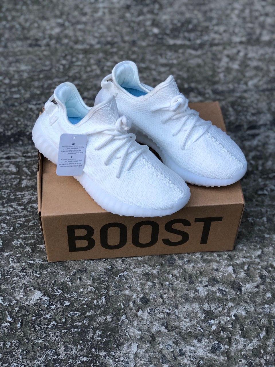 

Женские кроссовки AdidasYeezy Boost 350 v2 WHITE/Адидас Изи Буст 350 в2 Вайт, Белый