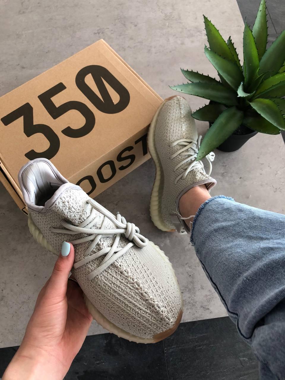 

Женские кроссовки AdidasYeezy Boost 350 v2 SESAME/Адидас Изи Буст 350 в2 Сисейм 39, Серый