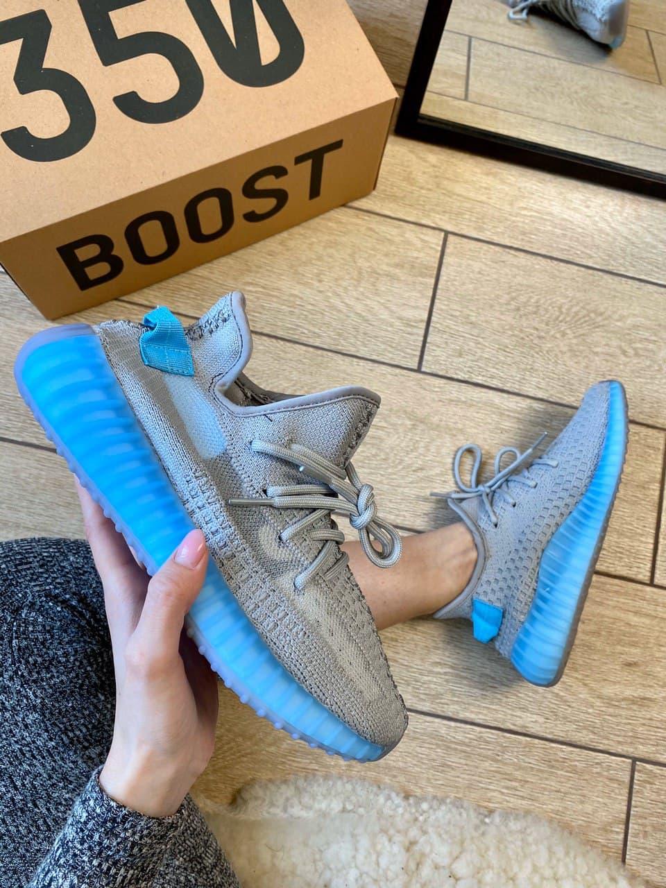 

Женские кроссовки Adidas Yeezy Boost 350 v2 Grey & Blue / Адидас Изи Буст 350 в2 Серые Голубые 39, Серый