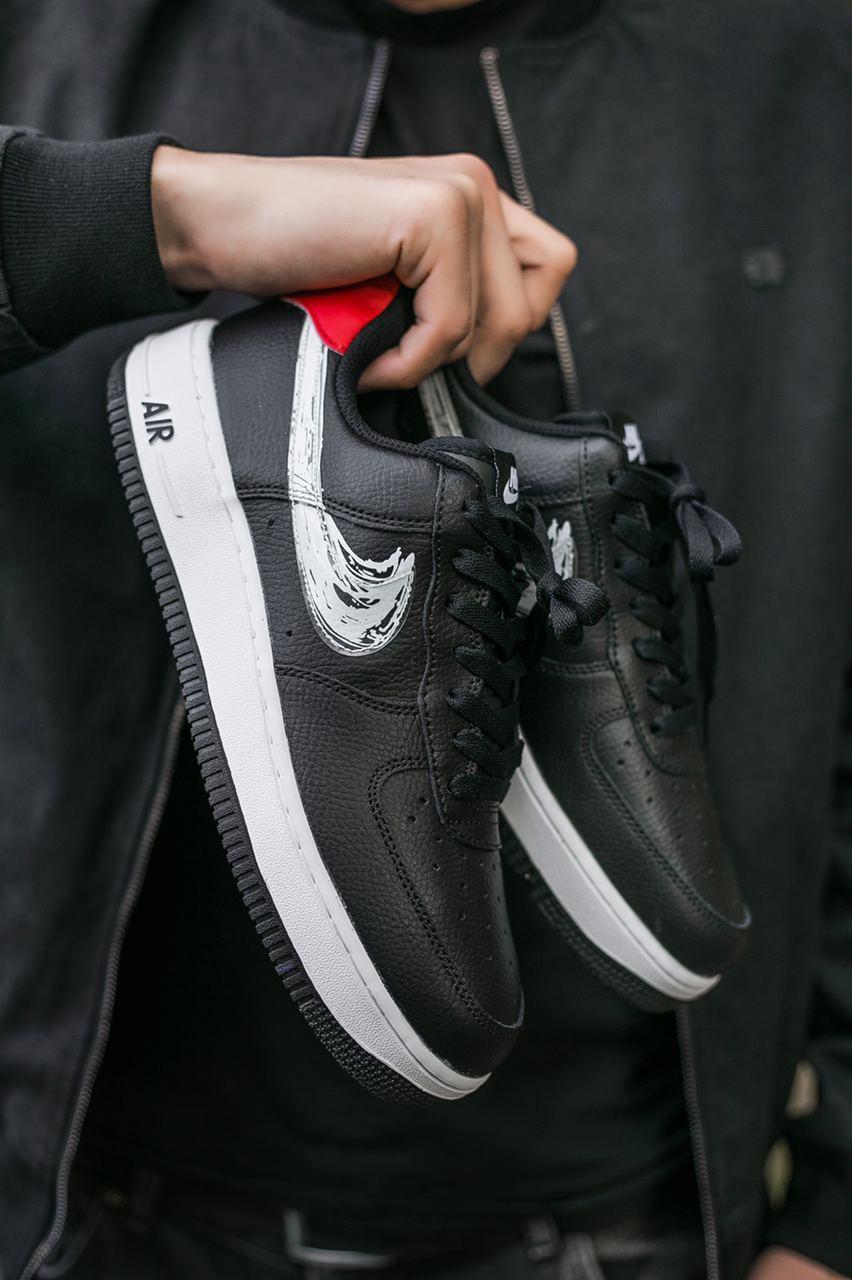 

Мужские кроссовки Nike Air Force 1 / Найк Аир Форс 1 Черные Красные 43, Черный