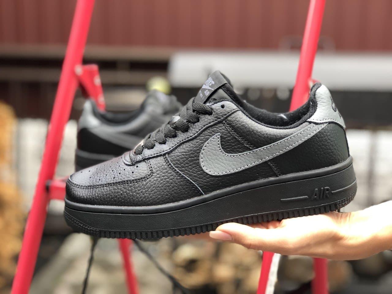 

Женские зимние кроссовки Nike Air Force 1 Black Grey / Найк Аир Форс 1 Черные Серые 39, Черный