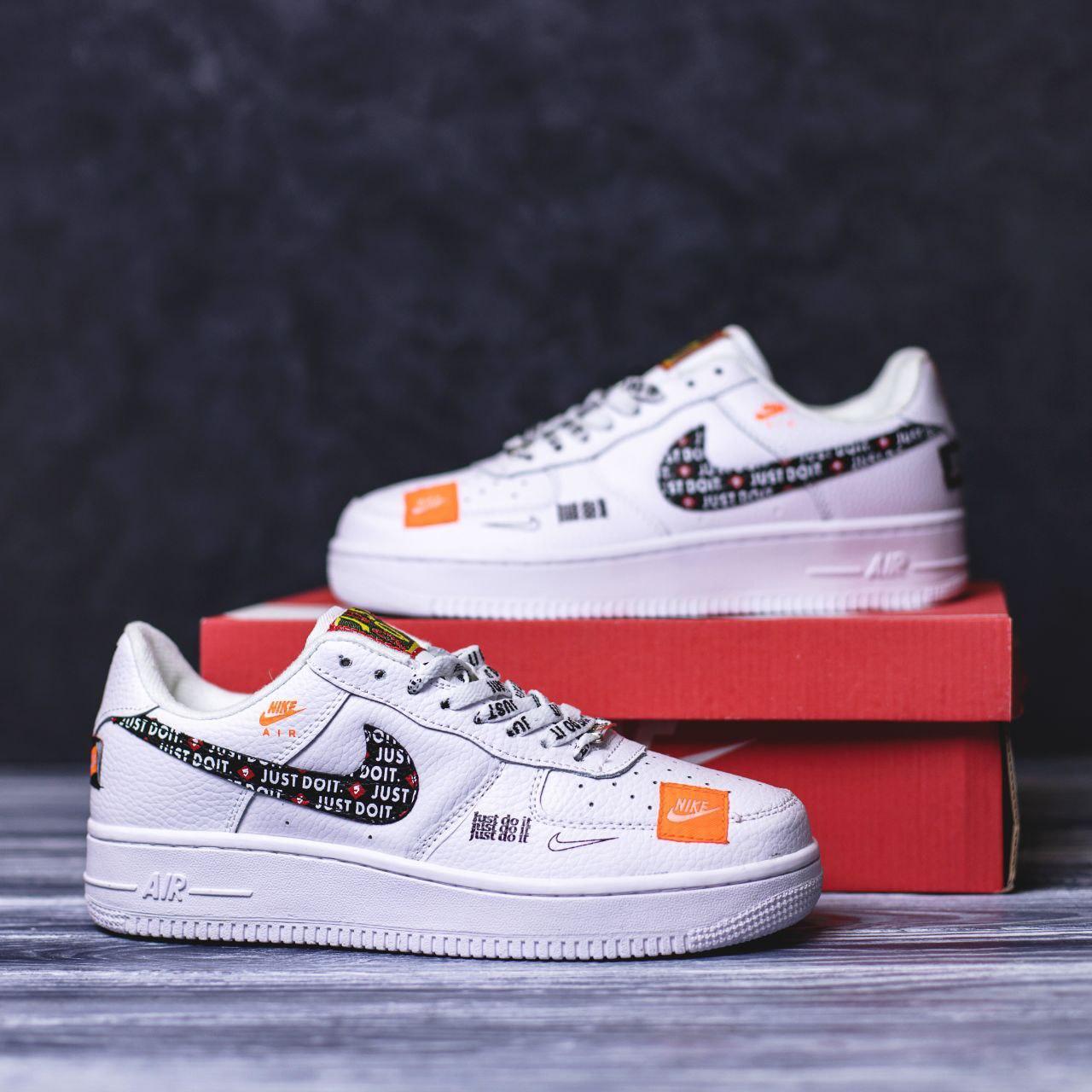 

Мужские кроссовки Nike Air Force 1 'Just Do It Pack' White Orange / Найк Аир Форс 1 Белые Оранжевые 42, Белый