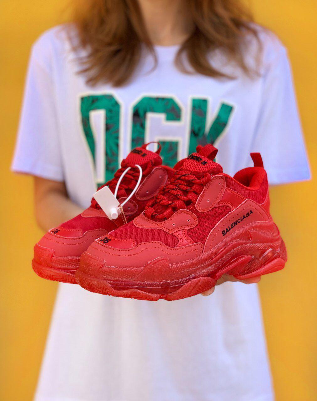 

Женские кроссовки Balenciaga Triple S Red / Баленсиага Трипл С Красные 41, Красный