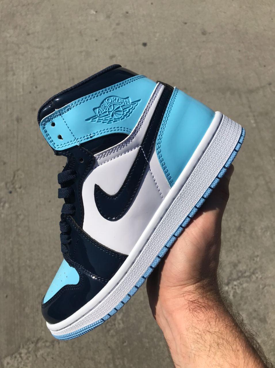 

Женские кроссовки Nike Air Jordan 1 High OG Chill Blue Obsidian / Найк Аир Джордан 1 Голубые 39, Голубой