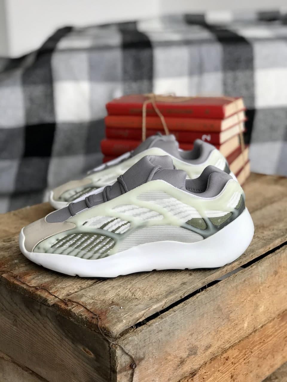 

Мужские кроссовки Adidas Yeezy Boost 700 V3 Gray / Адидас Изи Буст 700 В3 Серые, Серый