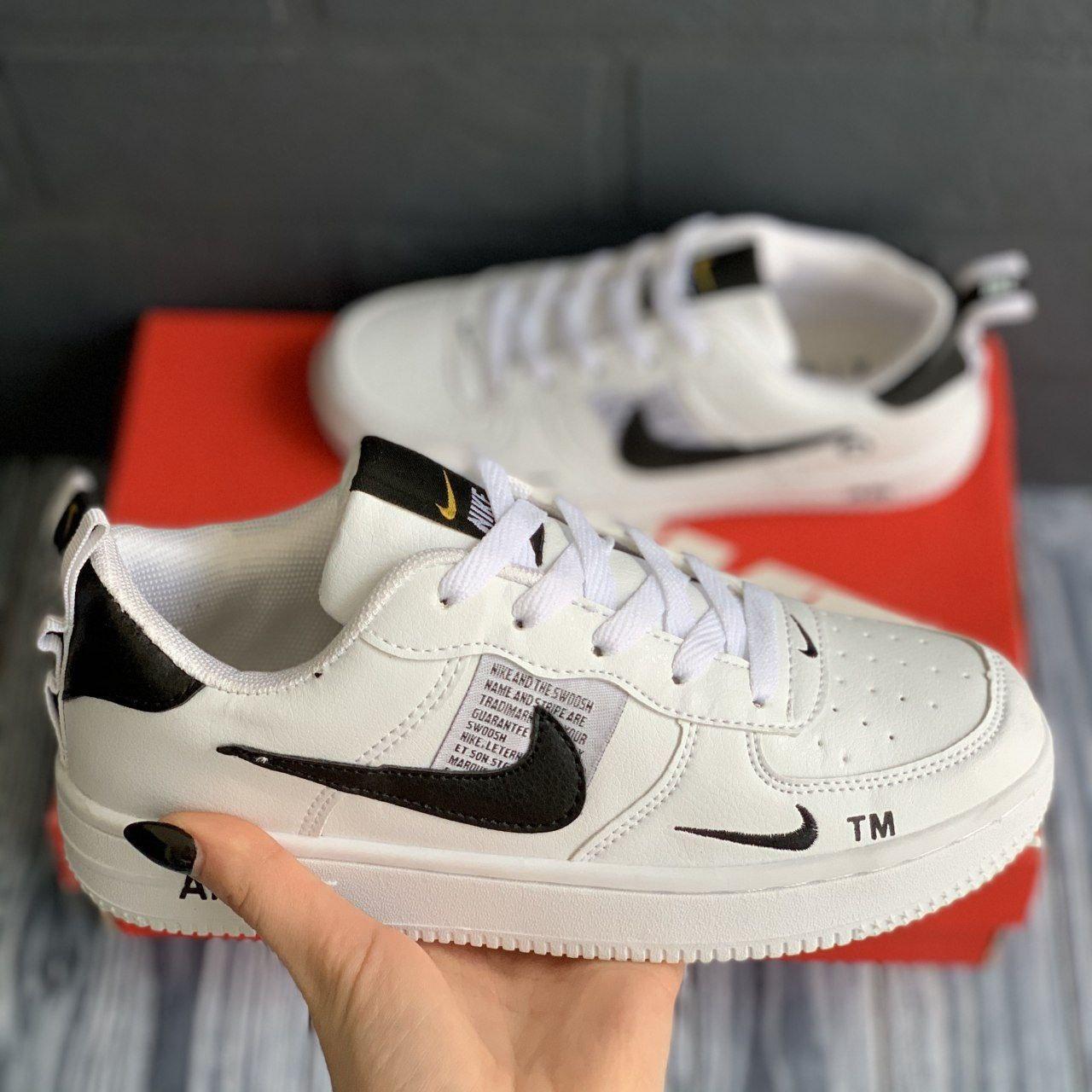 

Женские кроссовки Nike Air Force 1 White Black / Найк Аир Форс 1 Белые Черные 39, Белый