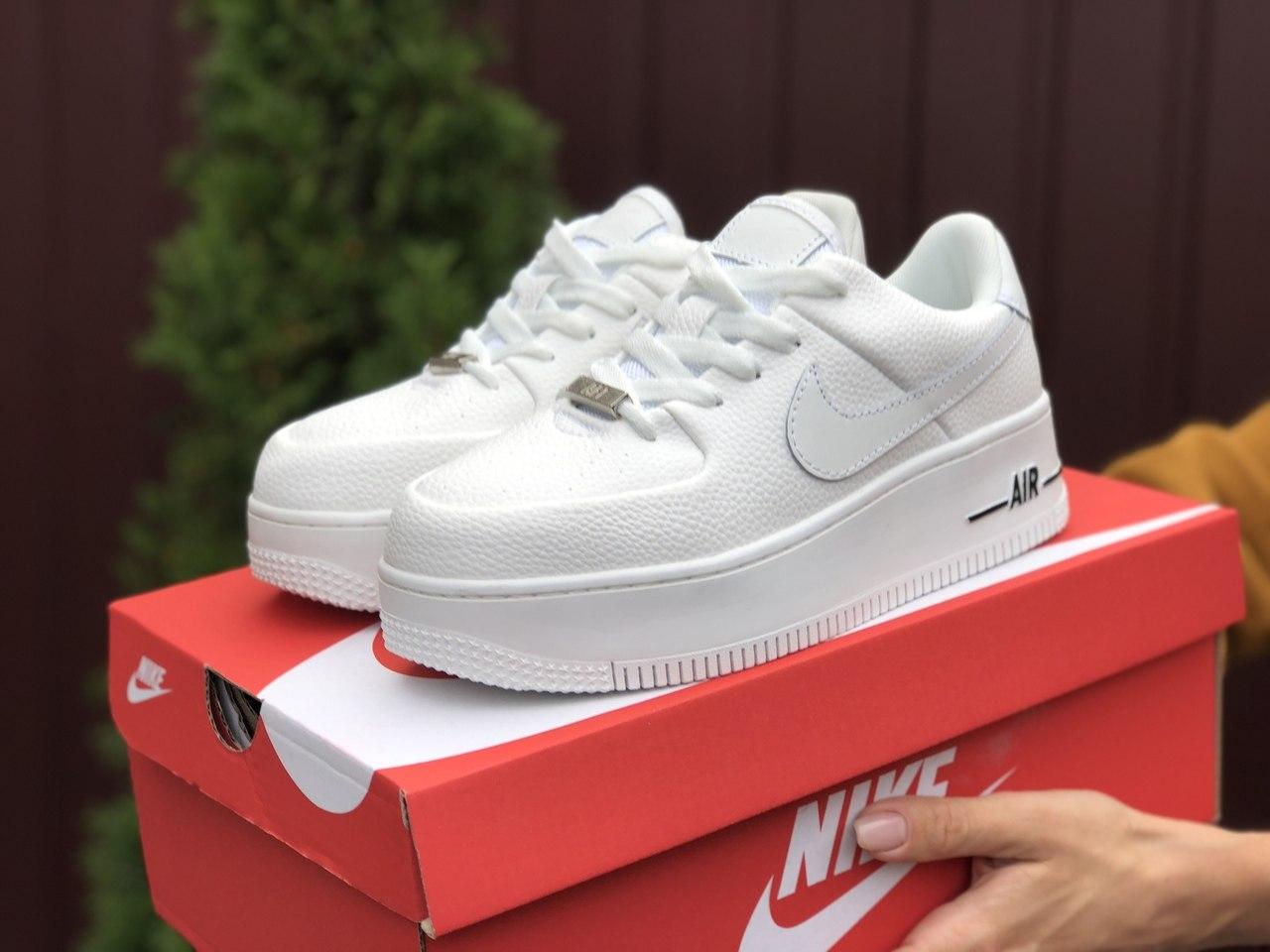 

Женские кроссовки Nike Air Force 1 Low White / Найк Аир Форс 1 Low Белые 41, Белый