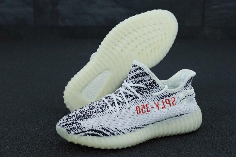 

Мужские кроссовки Adidas Yeezy Boost 350 V2 Grey / Адидас Изи Буст 350 в2 Серые 43, Серый