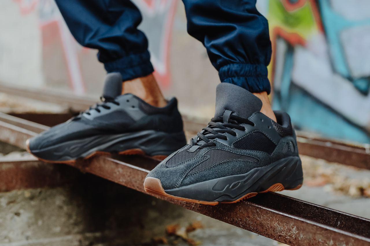 

Мужские кроссовки Adidas Yeezy Boost 700 Black / Адидас Изи Буст 700 Черные 44, Черный