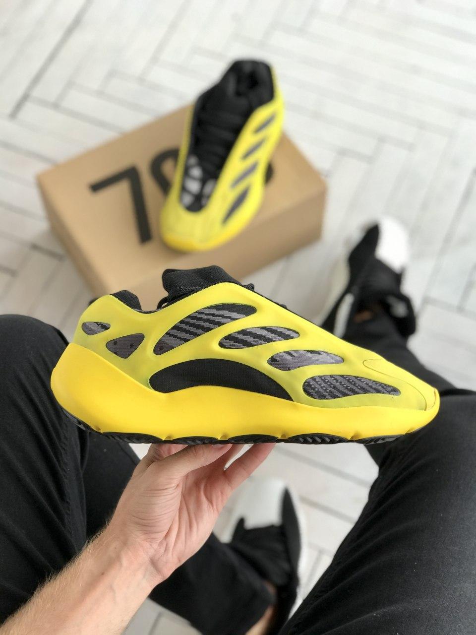 

Мужские кроссовки Adidas Yeezy Boost 700 V3 Yellow / Адидас Изи Буст 700 В3 Желтые 41, Желтый