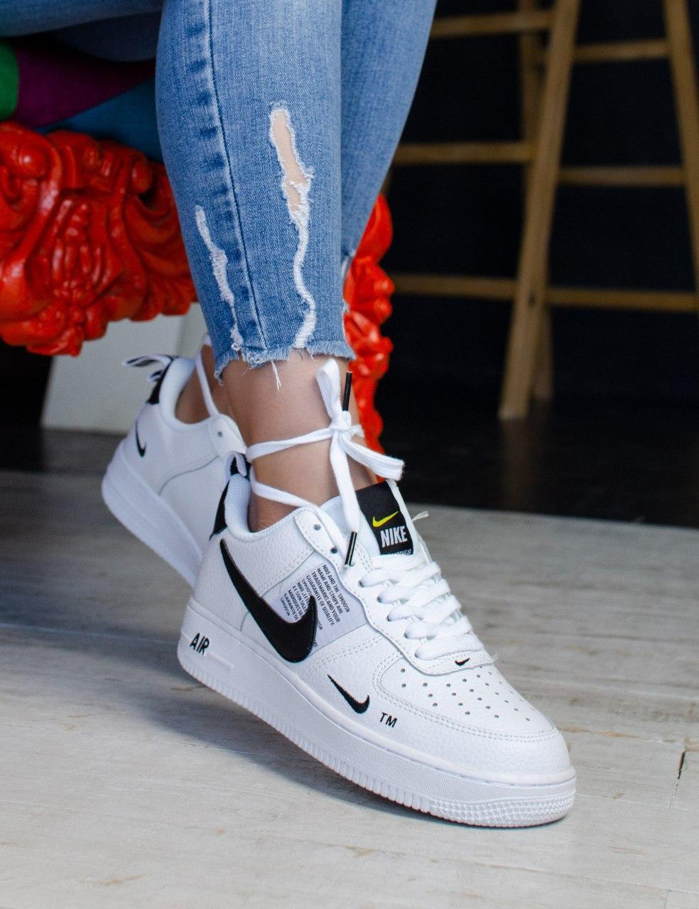 

Женские кроссовки Nike Air Force 1 07 LV8 White / Найк Аир Форс 1 ЛВ8 Белые 39, Белый