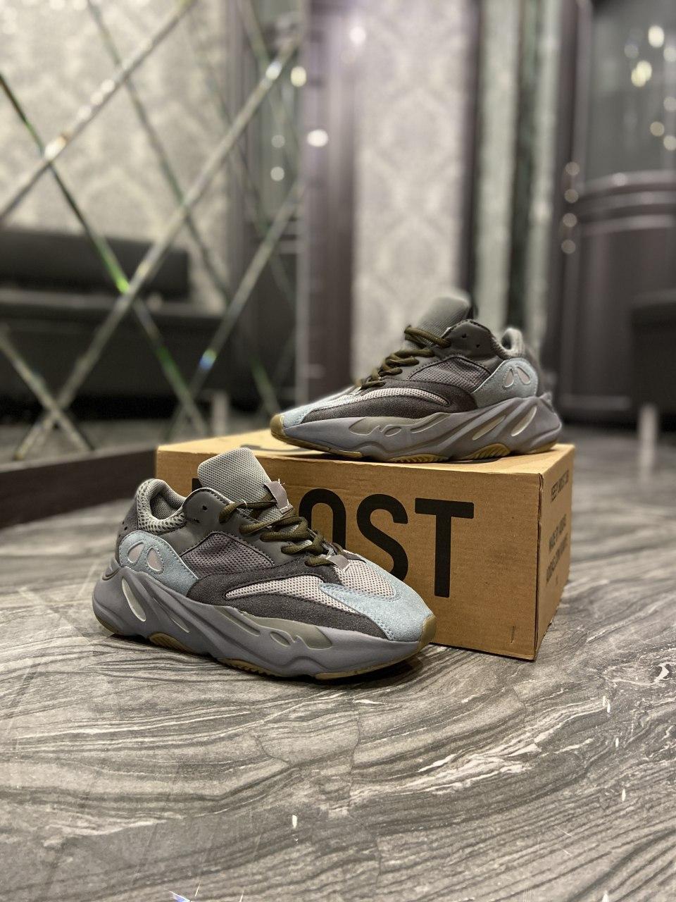 

Женские Кроссовки Adidas Yeezy Boost 700 Brown Grey / Адидас Изи Буст 700 Аналог Коричневые Серые 41, Серый