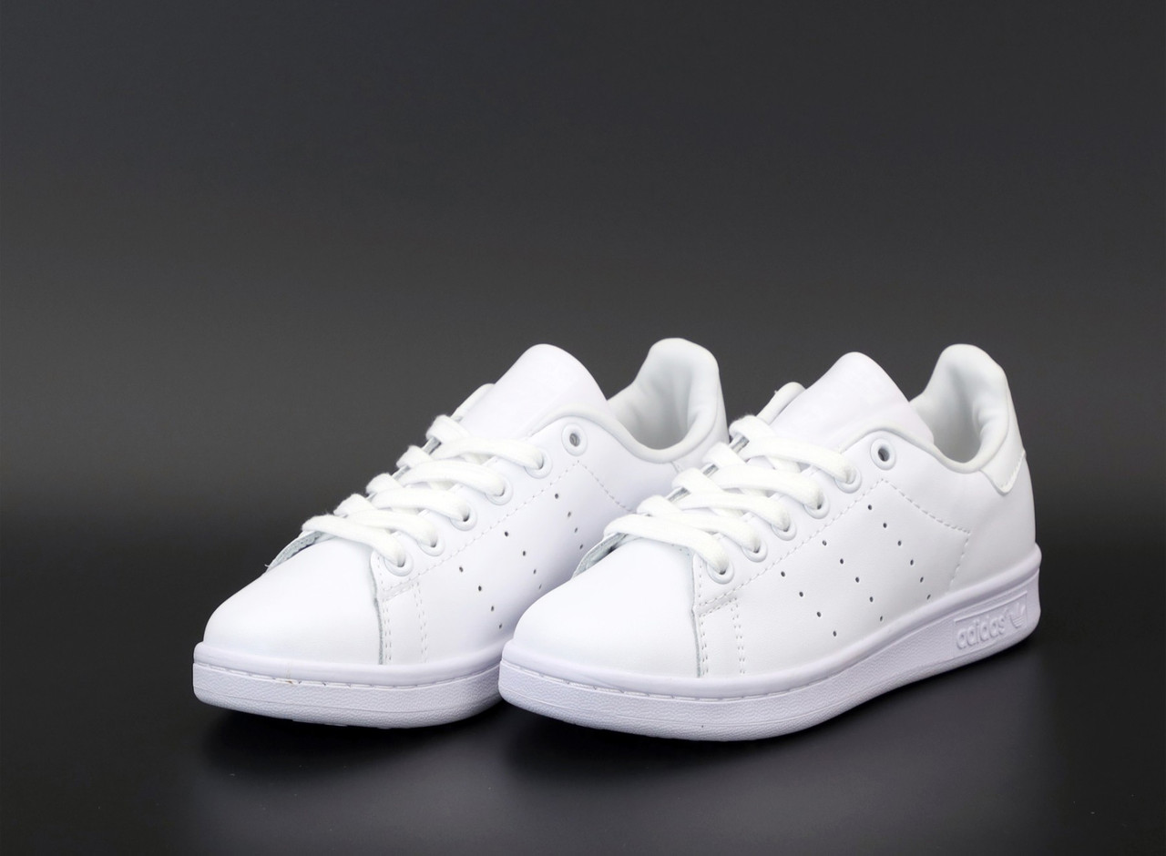 

Женские белые Кроссовки Adidas Stan Smith 40, Белый