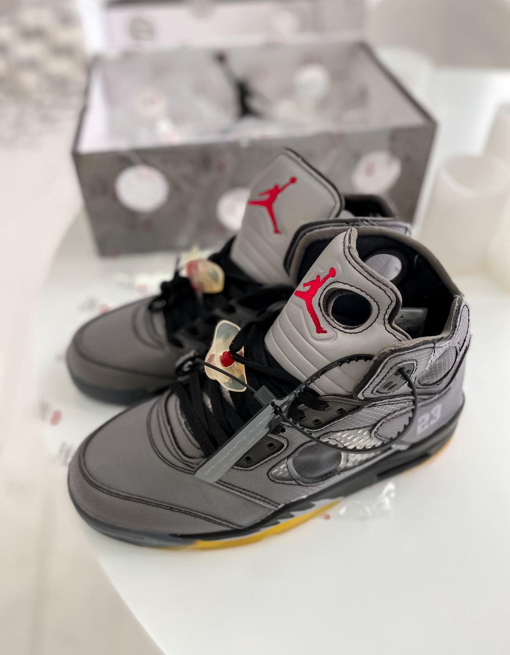 

Мужские кроссовки Nike Air Jordan V Retro x Off-White Grey / Найк Аир Джордан 5 Ретро Офф-Вайт Серые, Серый