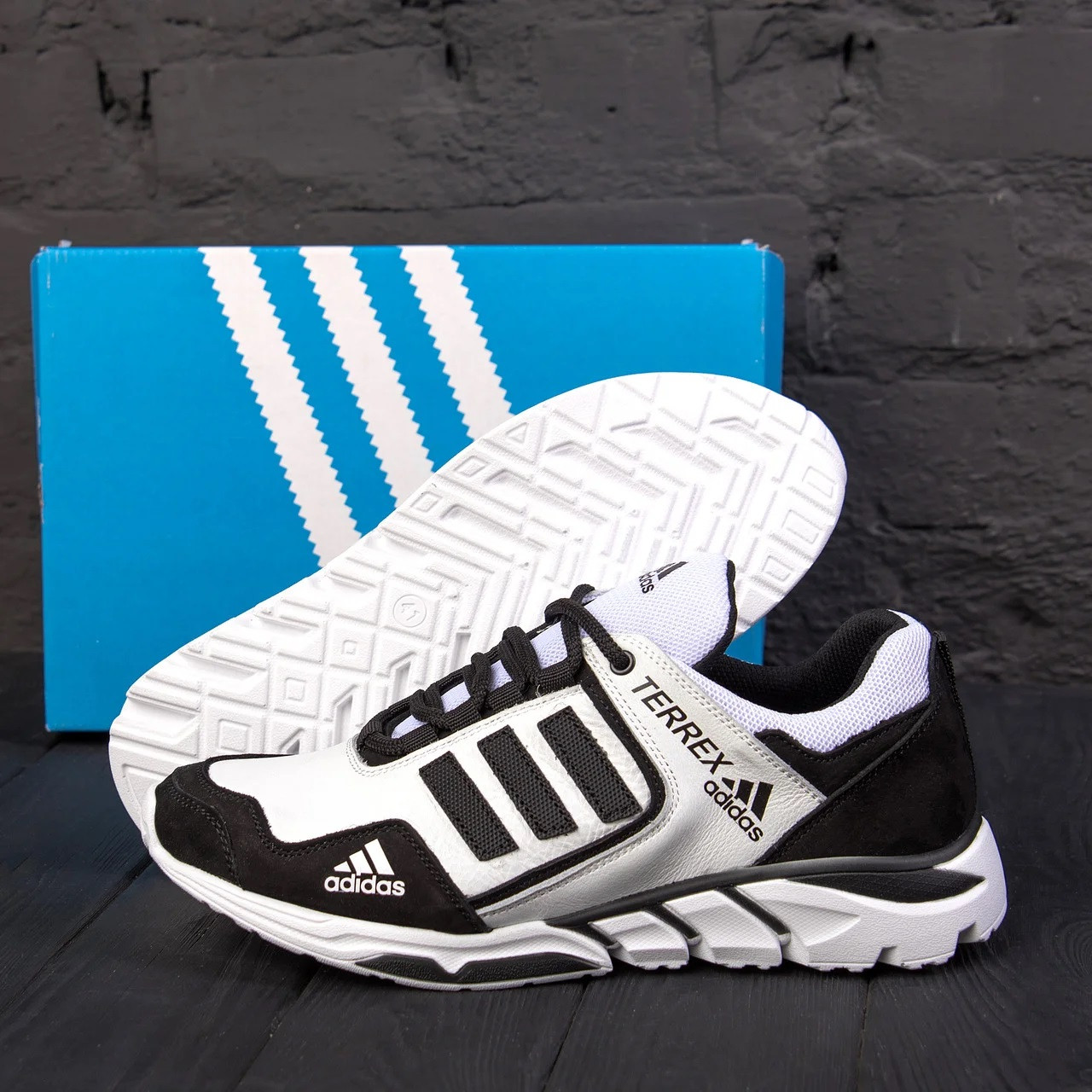 

Мужские кожаные кроссовки Adidas Terrex White 41, Белый