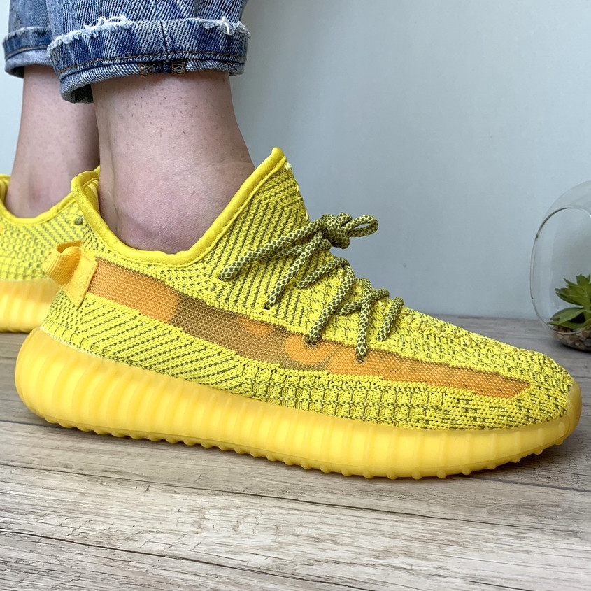 

Мужские кроссовки в стиле Adidas Yeezy 350 BOOST, желтый, рефлектив, Китай 43 (КД-4)м2