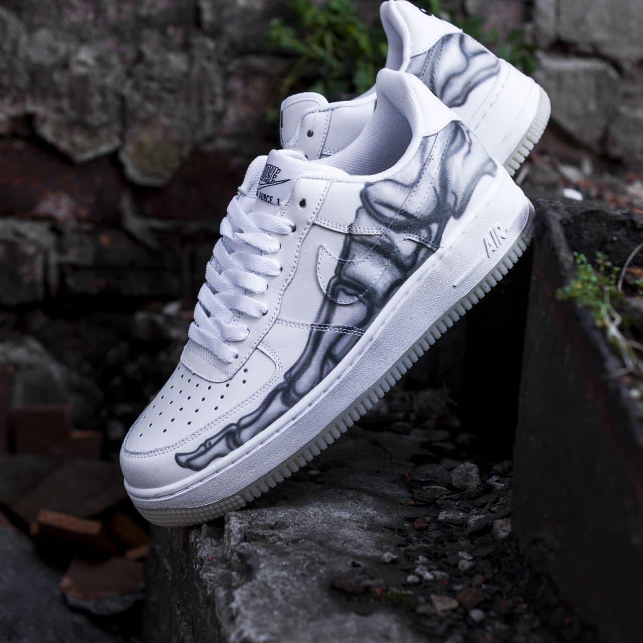 

Кроссовки мужские Nike Air Force Low Skeleton QS white 45, Белый