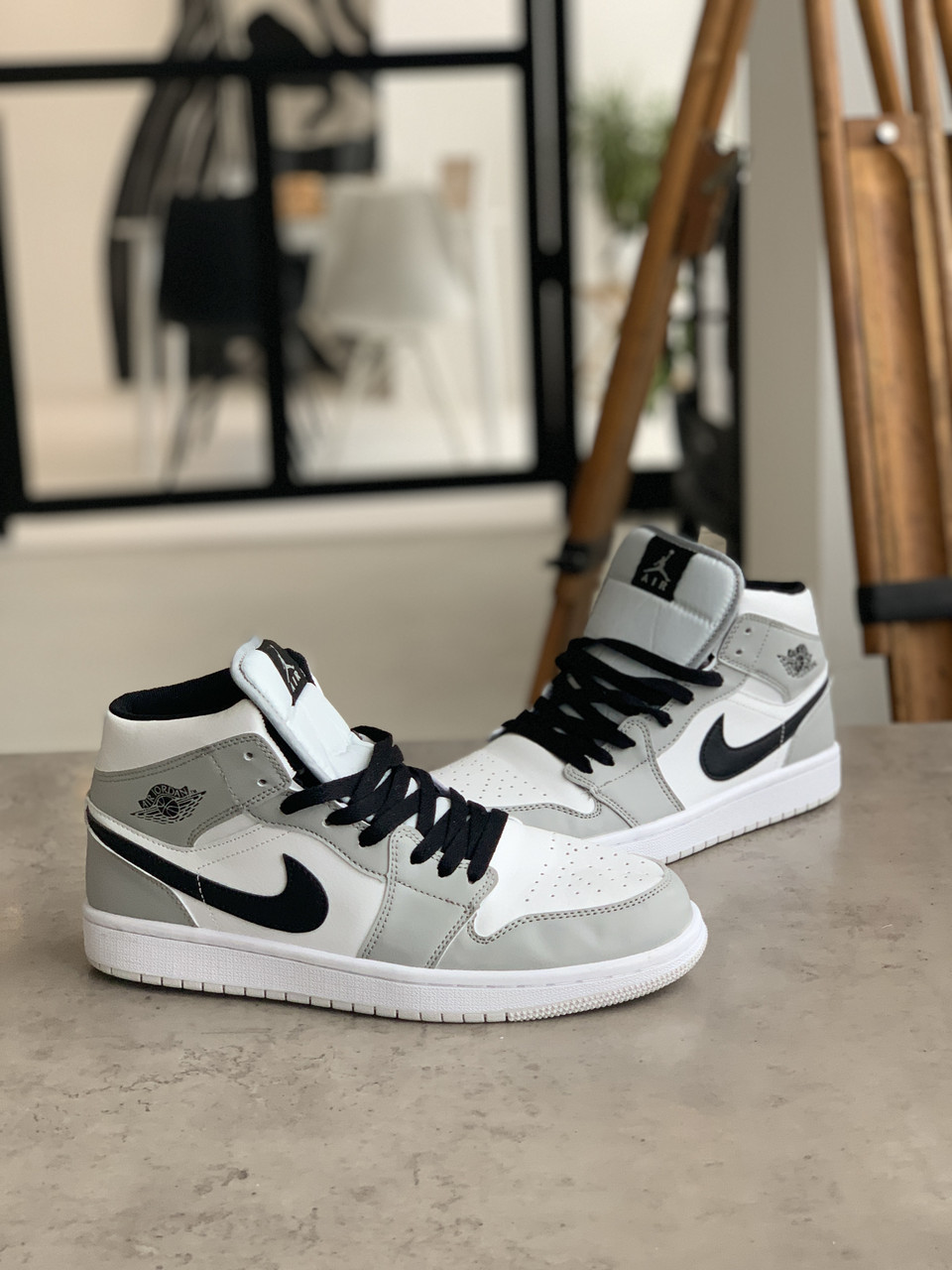 

Кроссовки Nike Air Jordan 1 Retro Grey Найк Аир Джордан 1 Ретро Серые (41,42,43,44,45) 42, Серый