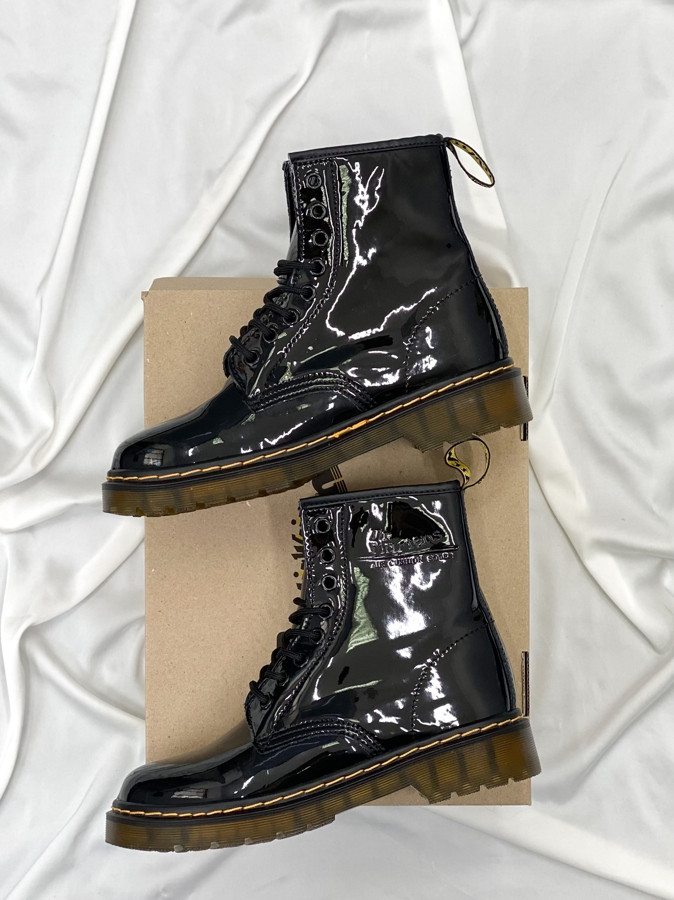 

Женские кожаные ботинки Dr. Martens 1460 Black Gloss (МЕХ) 37 (23.5см.)