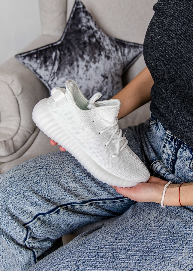 

Кроссовки Adidas Yeezy Boost 350 Triple White 37 (23.5см.) Белые. унисекс 44 (28.0см.), Белый