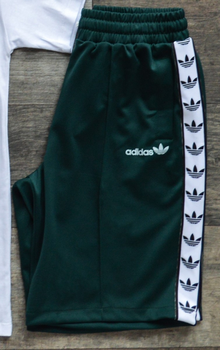 

Мужские зеленые с белым лампасом шорты Adidas, Белый с зеленым