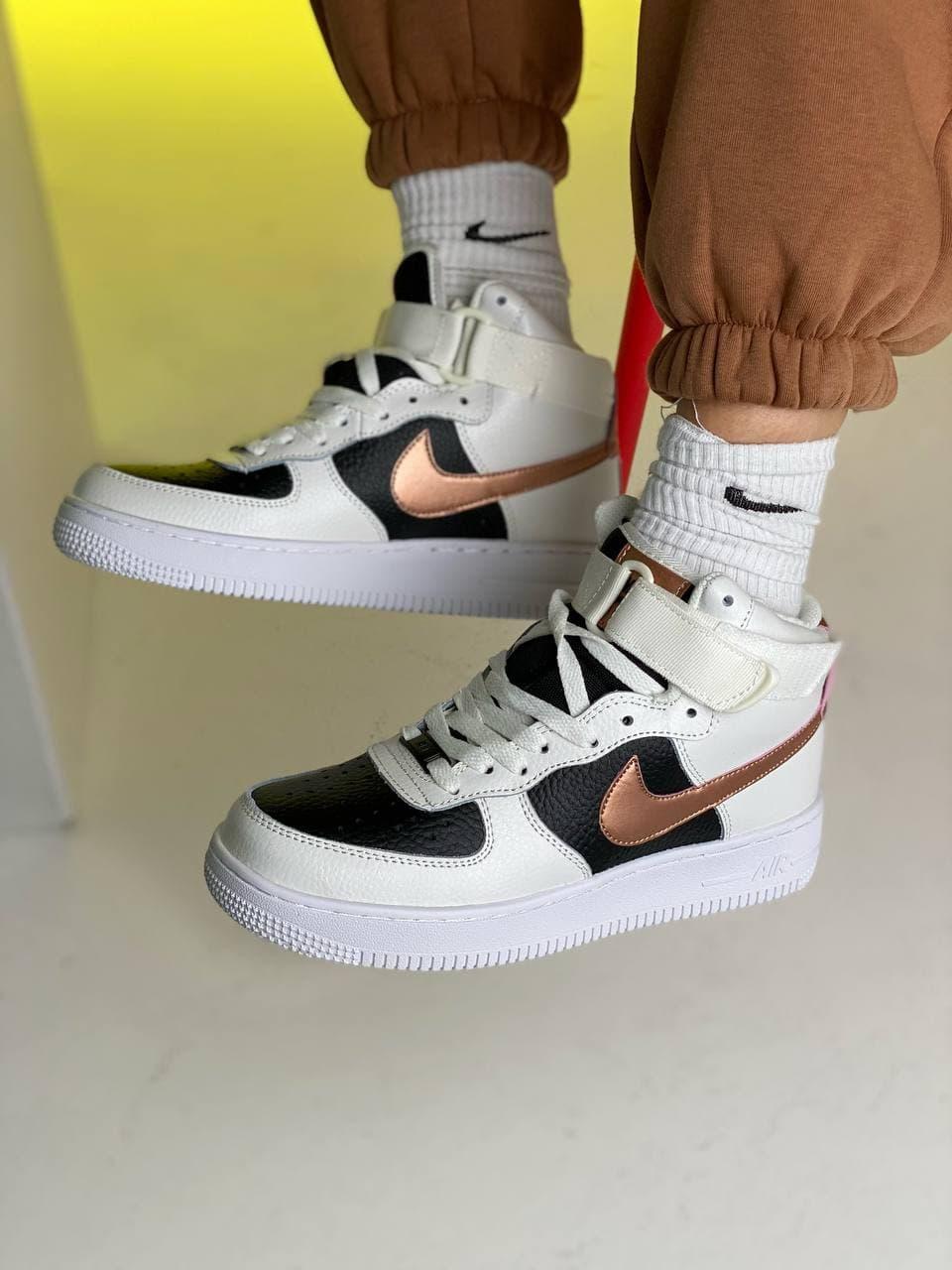 

Женские кроссовки Nike Air Force Hight White Black / Найк Аир Форс Высокие Белый Черный 39, Черно-белый