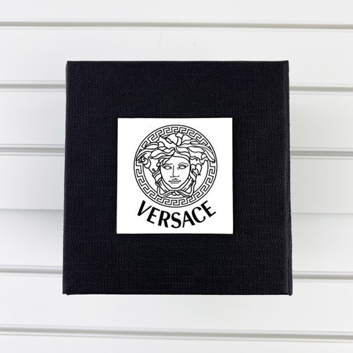 

Коробочка с логотипом Versace Black