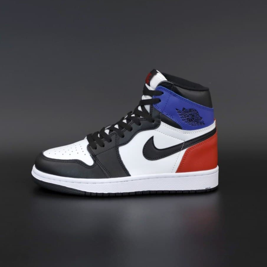 

Мужские кроссовки Nike Air Jordan 1 Retro Black White Blue / Найк Аир Джордан 1 Ретро Черные Белые Синие, Черно-белый