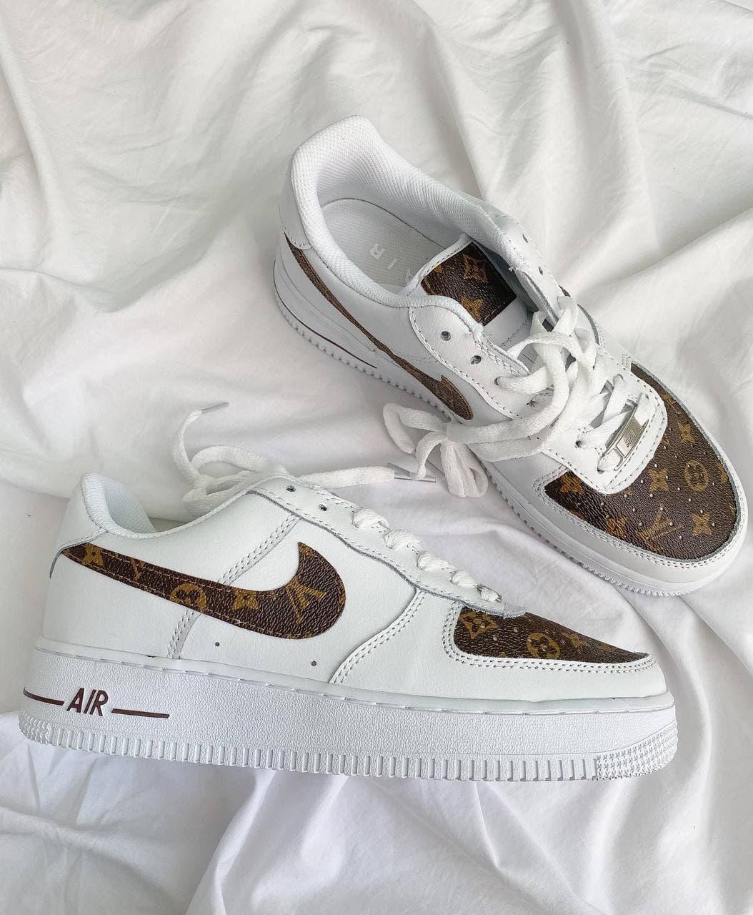 

Женские кроссовки Nike Air Force 1 x Louis Vuitton White / Найк Аир Форс Белый 38