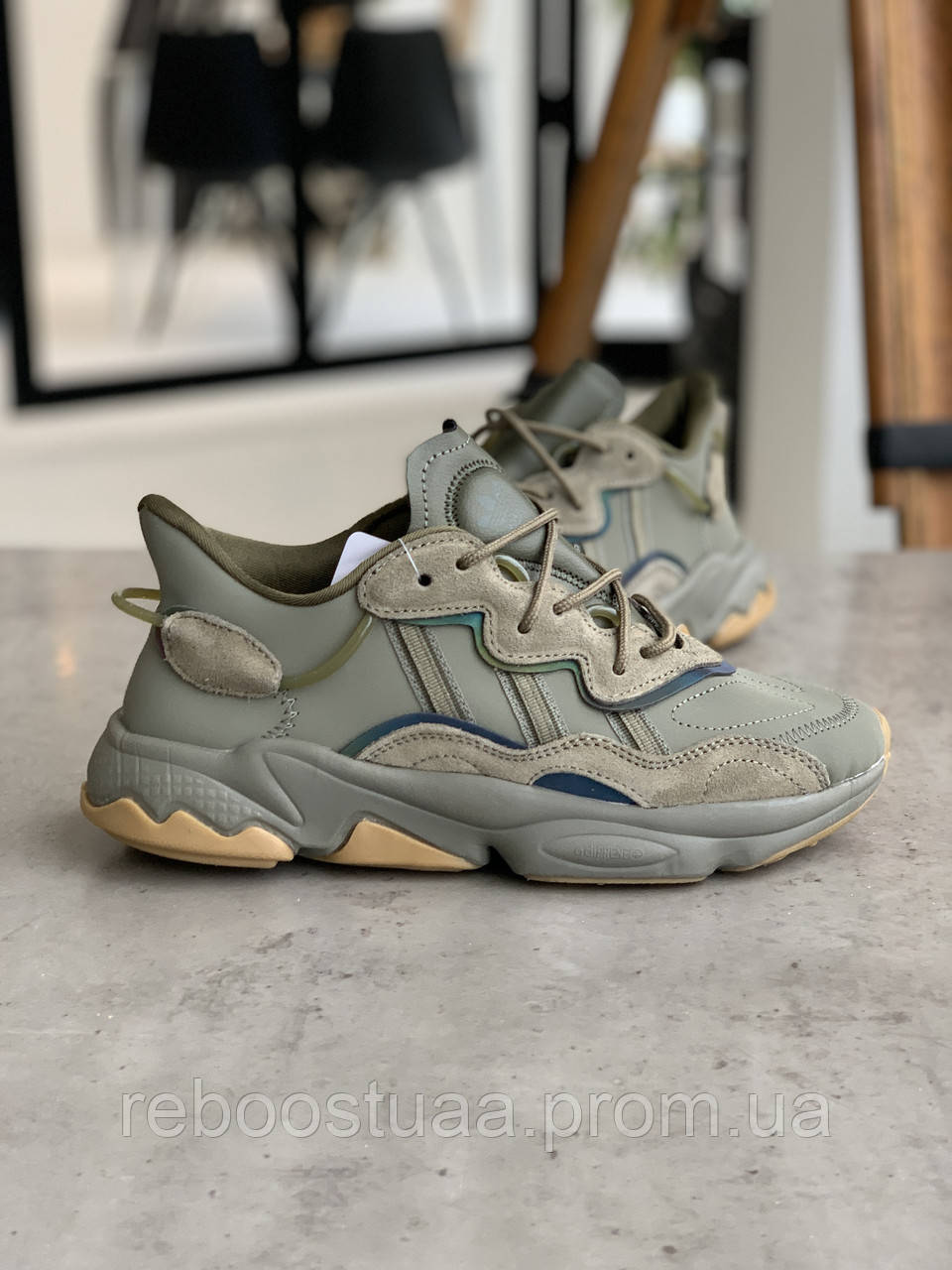 

Кросівки Adidas Ozweego Haki Адідас Озвиго Хакі (41,42,43,44,45) 44