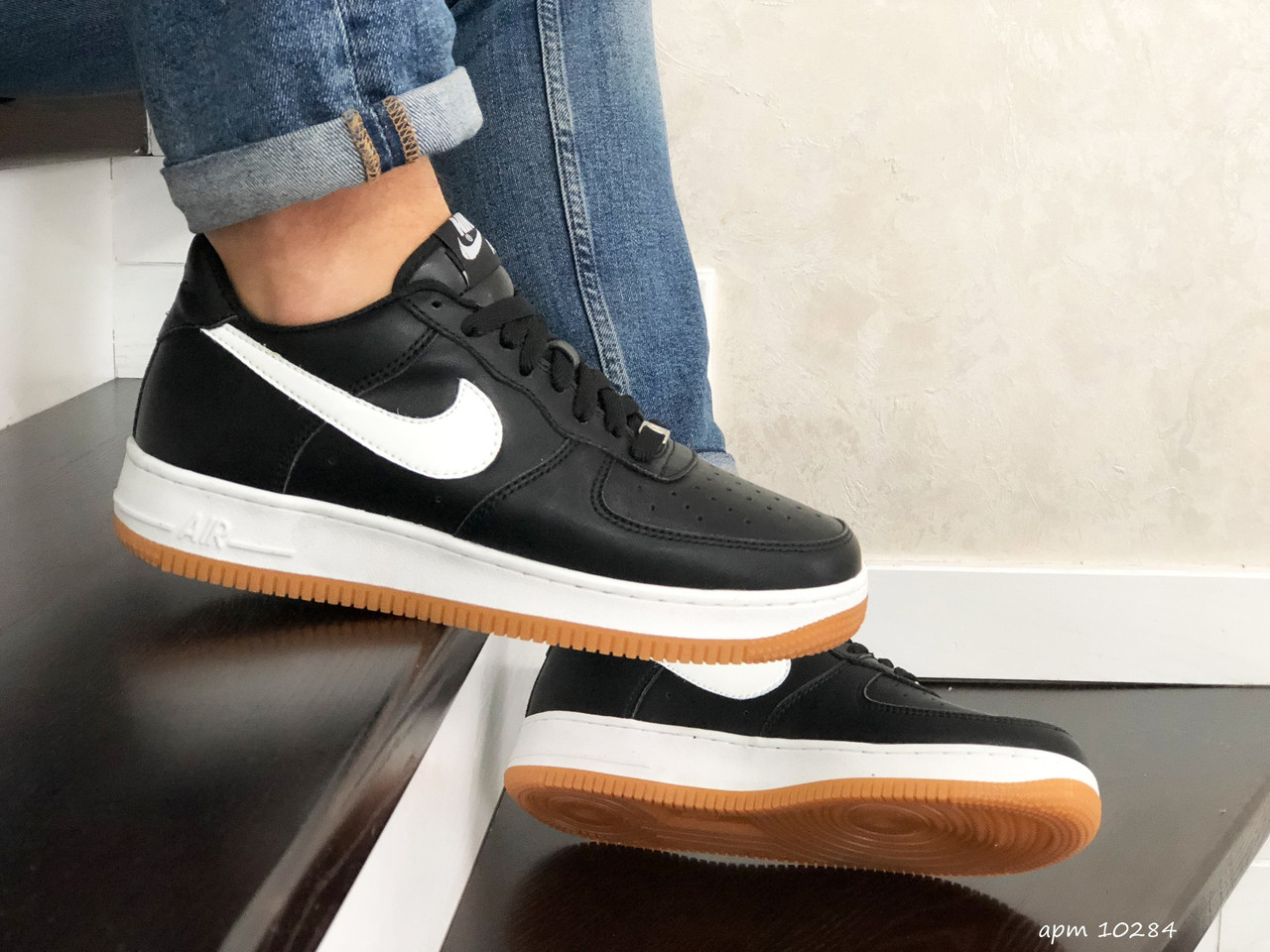 

Мужские кожаные кроссовки Nike Air Force Af 1 черные с белым \ коричневые 42, Черно-белый