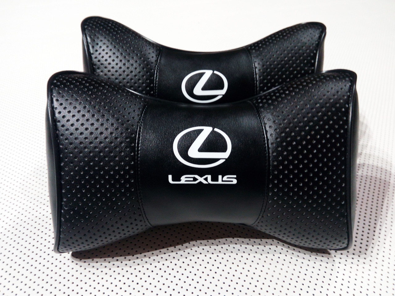 

Подушка на подголовник с логотипом Lexus (Лексус), Черный