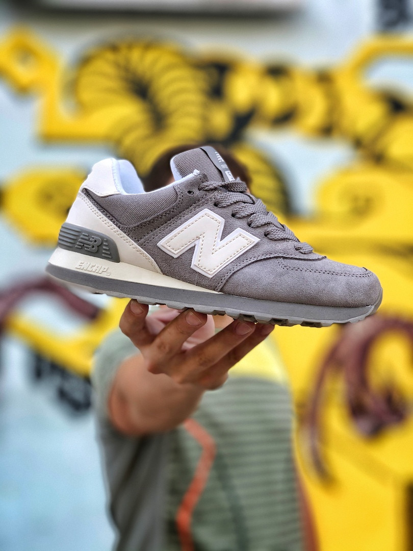 

New Balance Жіночі осінні сірі замшеві кросівки. Жіночі кросівки на шнурках, Black