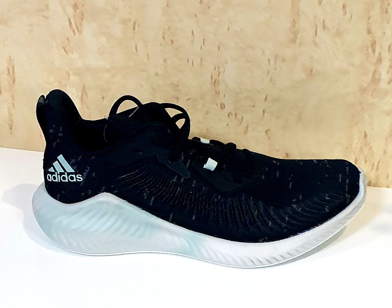 

Кроссовки для бега Adidas Alphabounce+ Parley размер 41 1/3 (26 см)