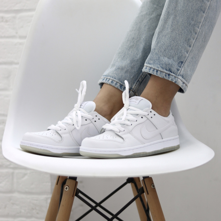 

SB Dunk Low White