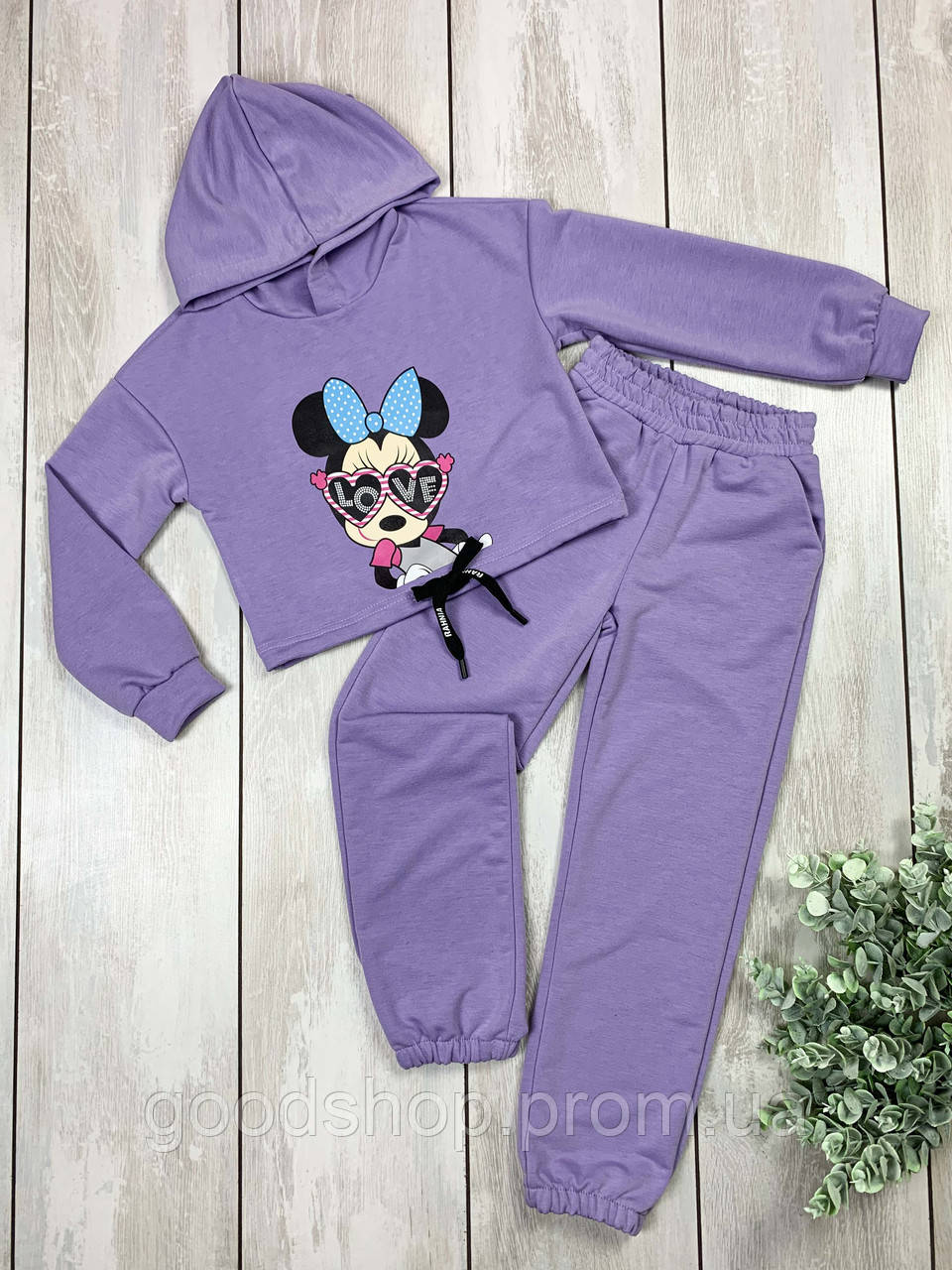 

Спортивный костюм Minnie Mouse для девочки рост 122-140, от производителя.