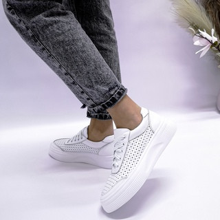 

Код 10240, White